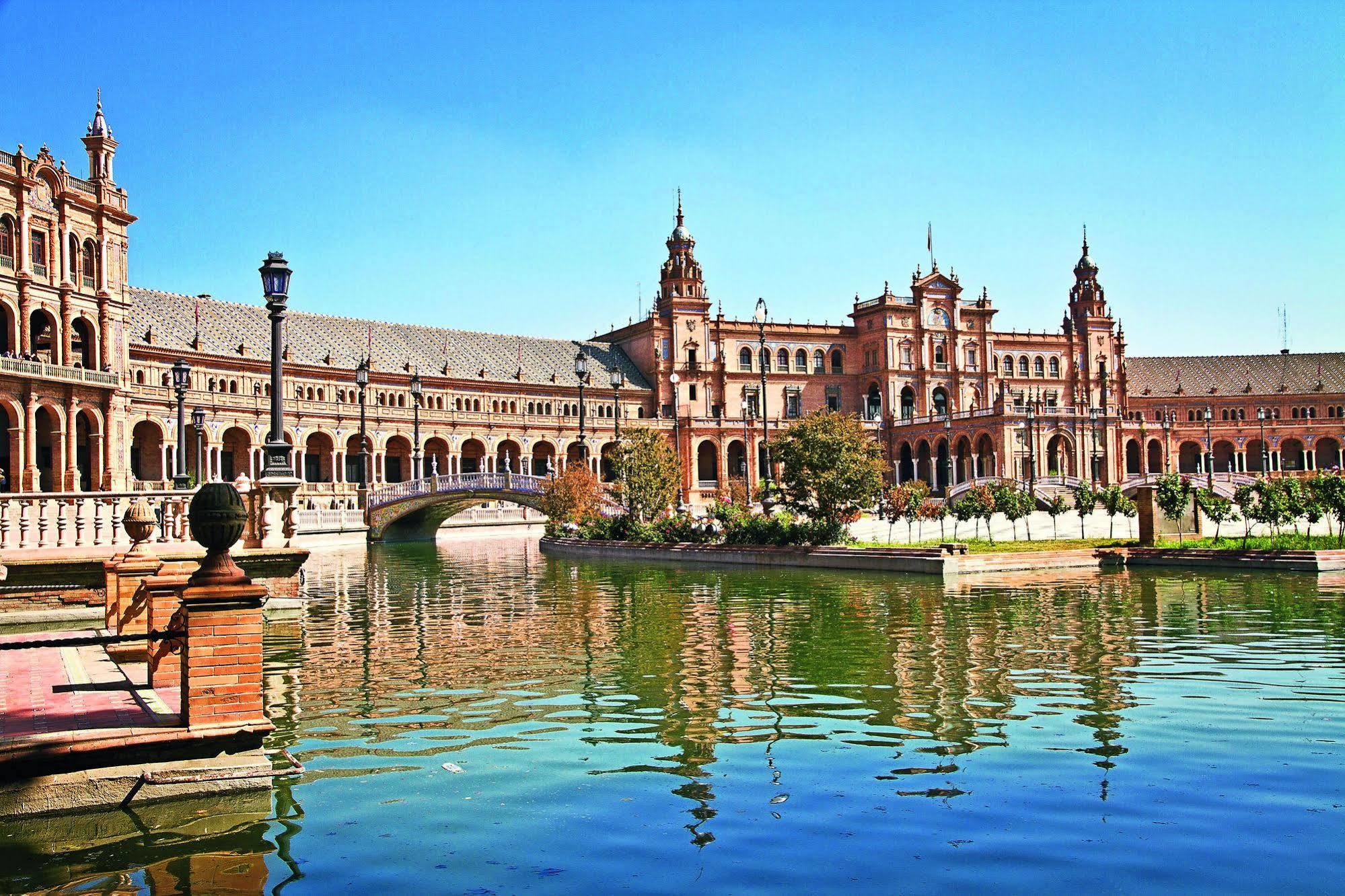 Pierre & Vacances Sevilla Exteriör bild